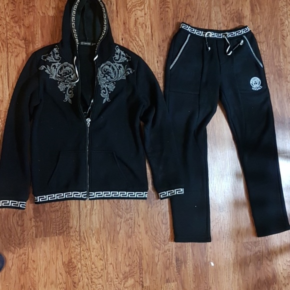 versace sweat outfit